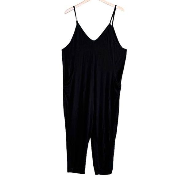 π 6/$60, Shein Onesie, Romper, Black, Spaghetti Straps, Pockets, Size Large - Picture 1 of 6